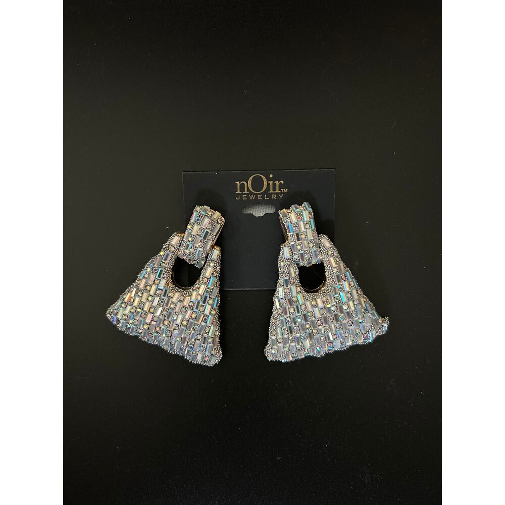 NEW Noir Pierced Earrings